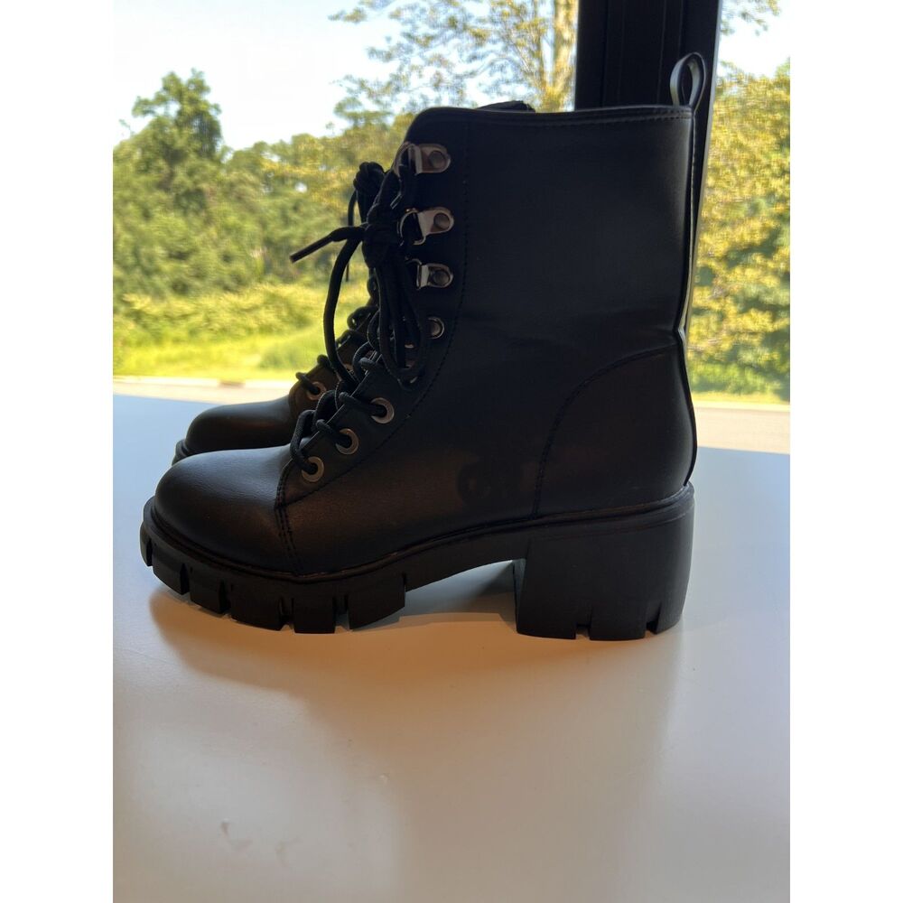 Women's Nicole Miller Black Lace Up Heeled Boots Size 8 New
